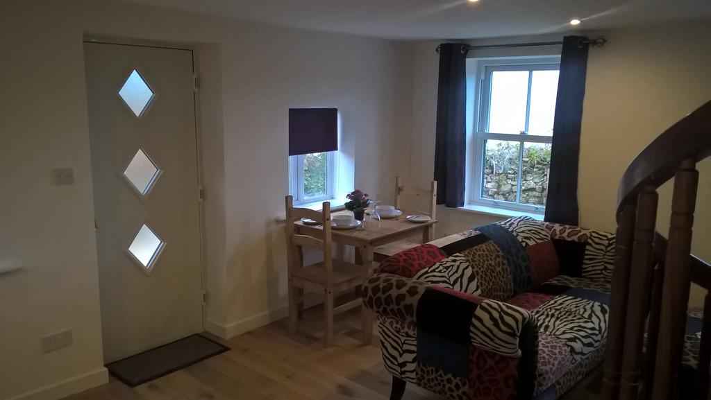Willow Mews room 6